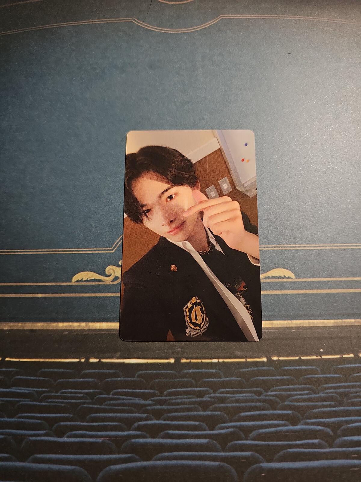 Enhypen niki photocard